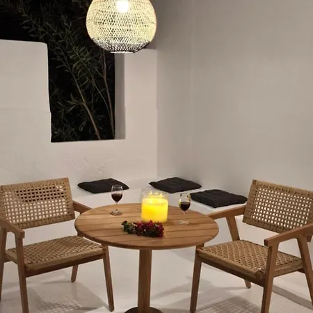 Chanos Luxury Paros Apartamento Alikí