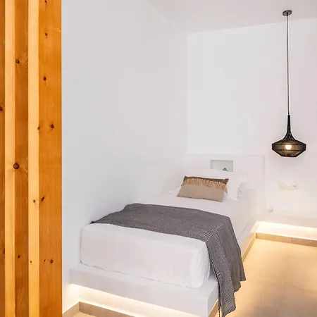 Chanos Luxury Paros * Alikí