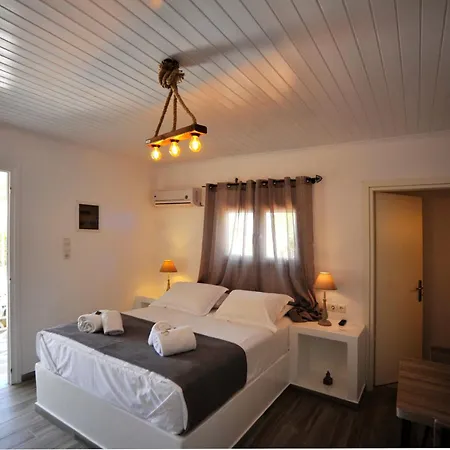 Chanos Luxury Paros *