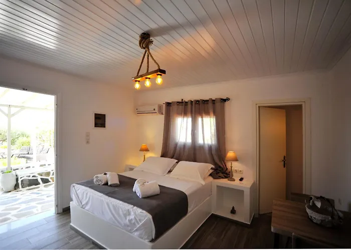 Chanos Luxury Paros *