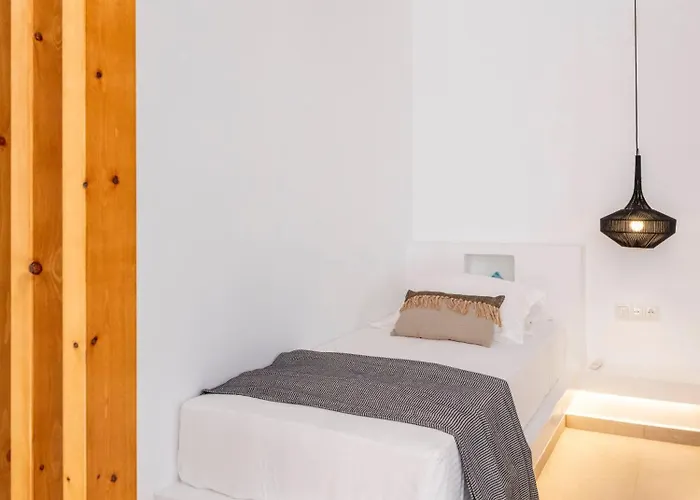 Chanos Luxury Paros * Alikí